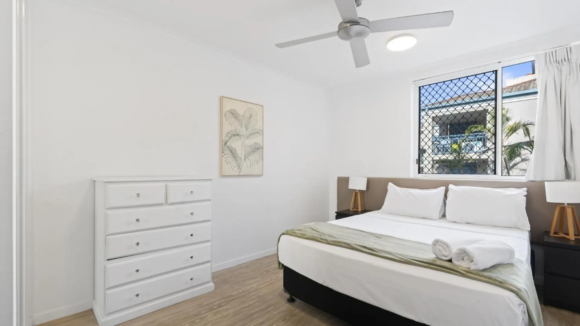 Diamond Beach 129 Gold Coast